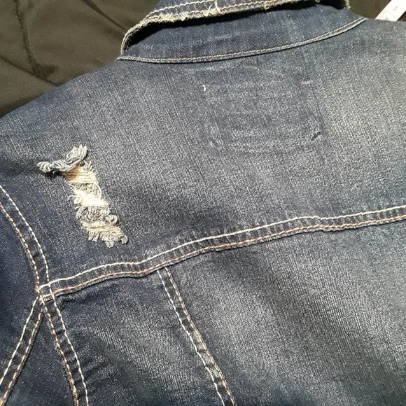 RUE 21 CROPPED JACKET -JUNIOR SIZE CURVY LARGE 2 POCKETS DISTRESSED JEAN JACKET - Picture 5 of 8